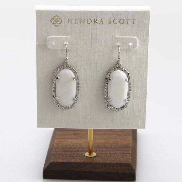 Kendra Scott Stud Earrings - Picture 1 of 3